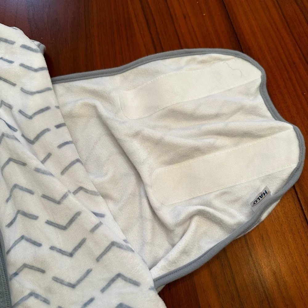 Halo Pottery Barn Kids Exclusive White and Blue sleepsack newborn fleece swaddle